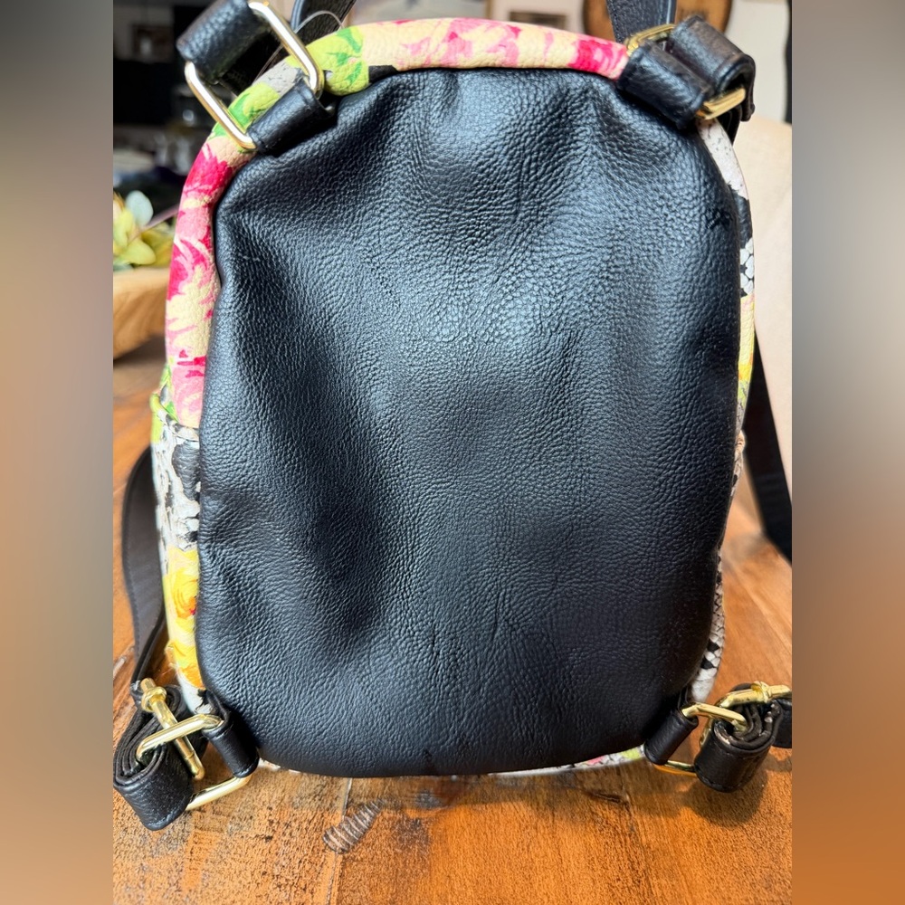 NWT Betsey Johnson Puppy Floral Snake-Print Mini Backpack - Pink/Black - Picture 2 of 5